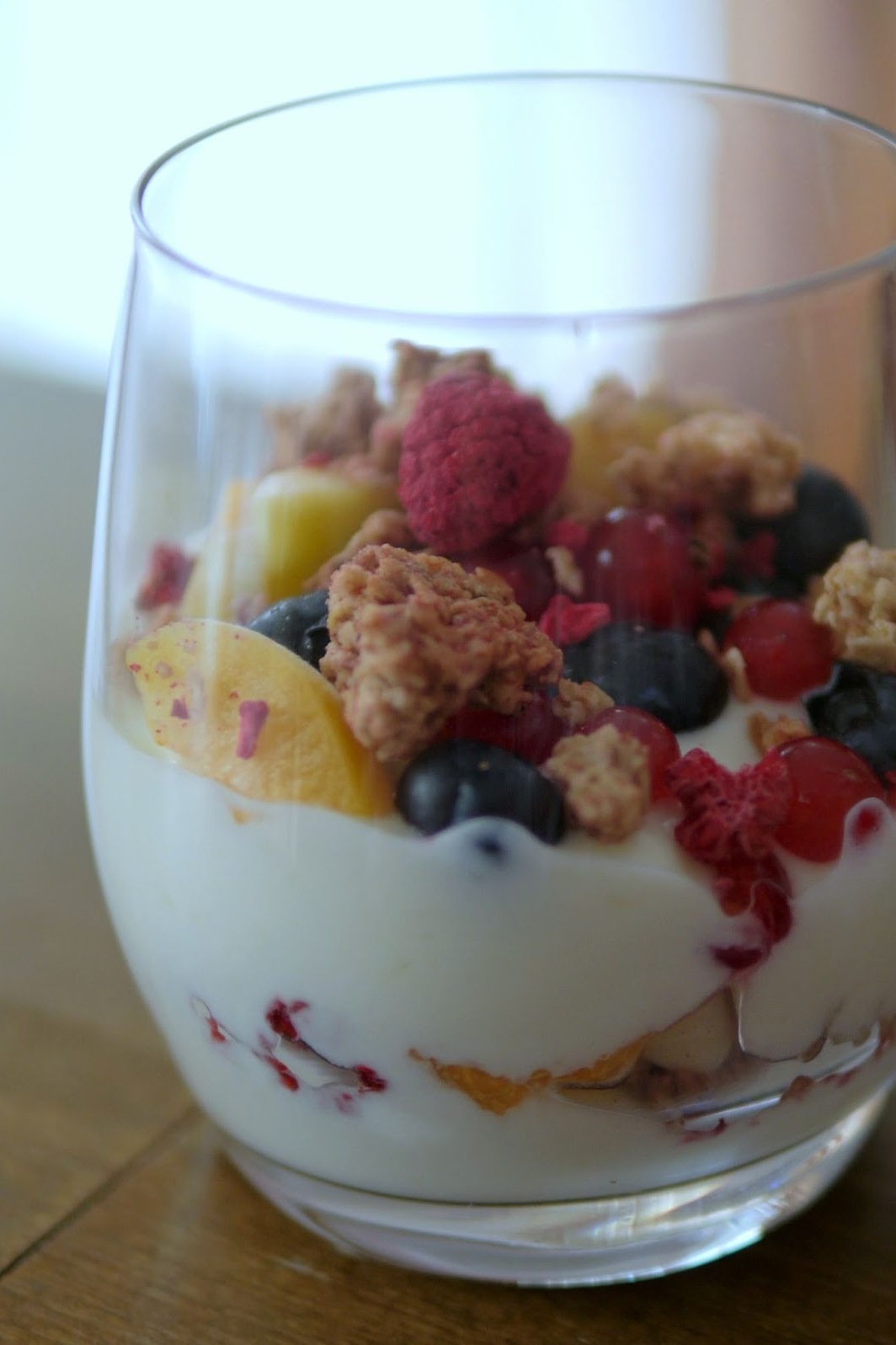 Joghurt-Beeren-Trifle