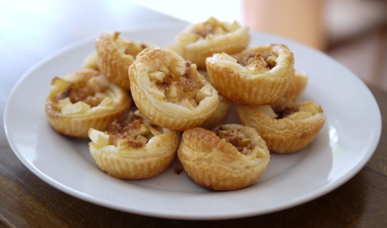 Mini-Blätterteig-Muffins mit Äpfeln