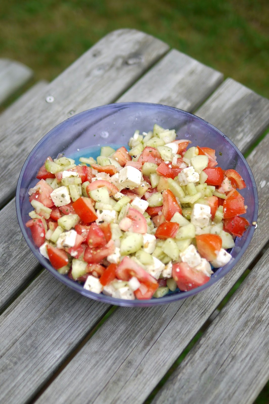 Tomaten-Gurken-Salat mit Feta - Experimente aus meiner Küche