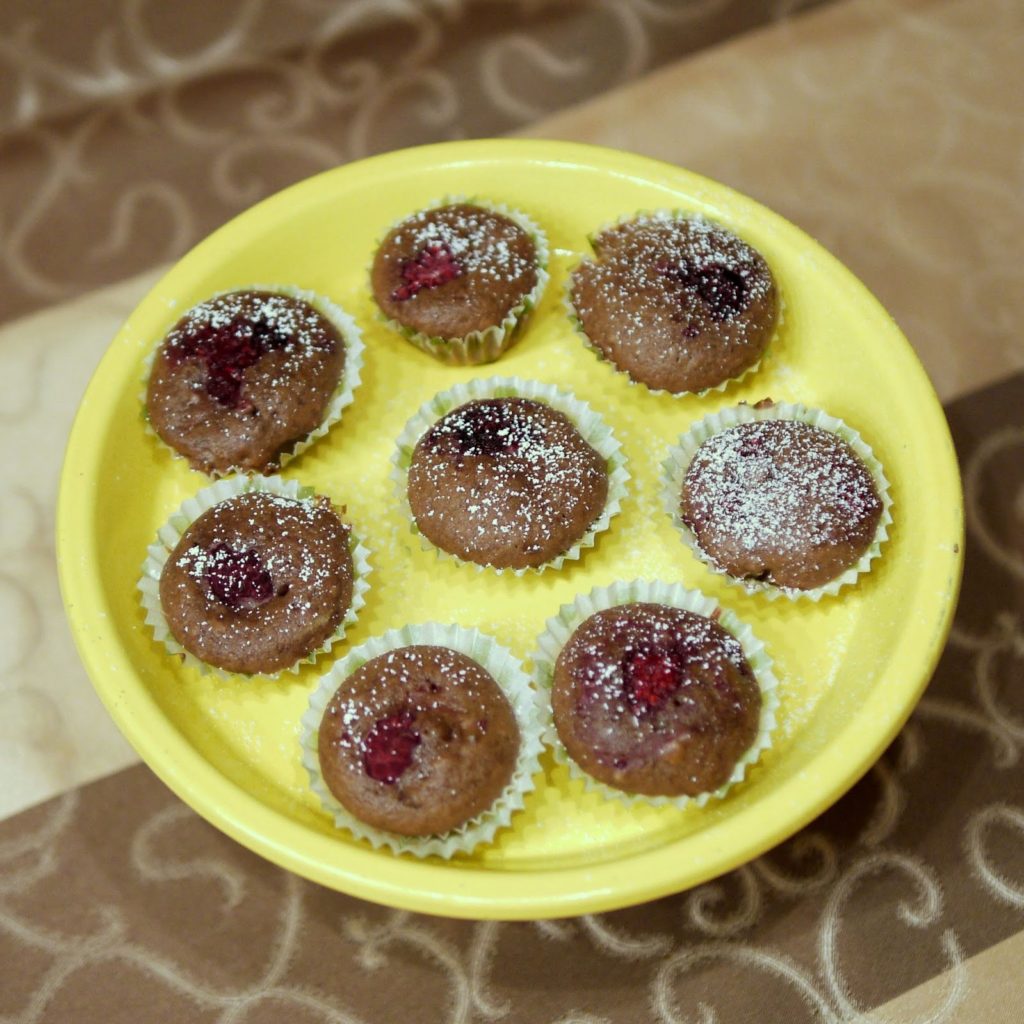 Schokoladen-Mandel-Muffins mit Himbeeren | Backen | Rezept | Muffins
