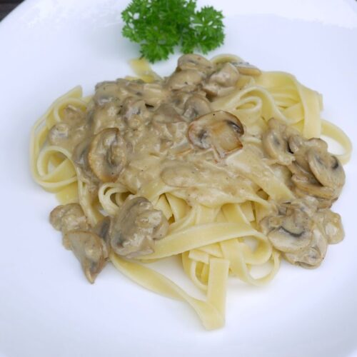 Pasta mit Champignon-Rahm-Soße
