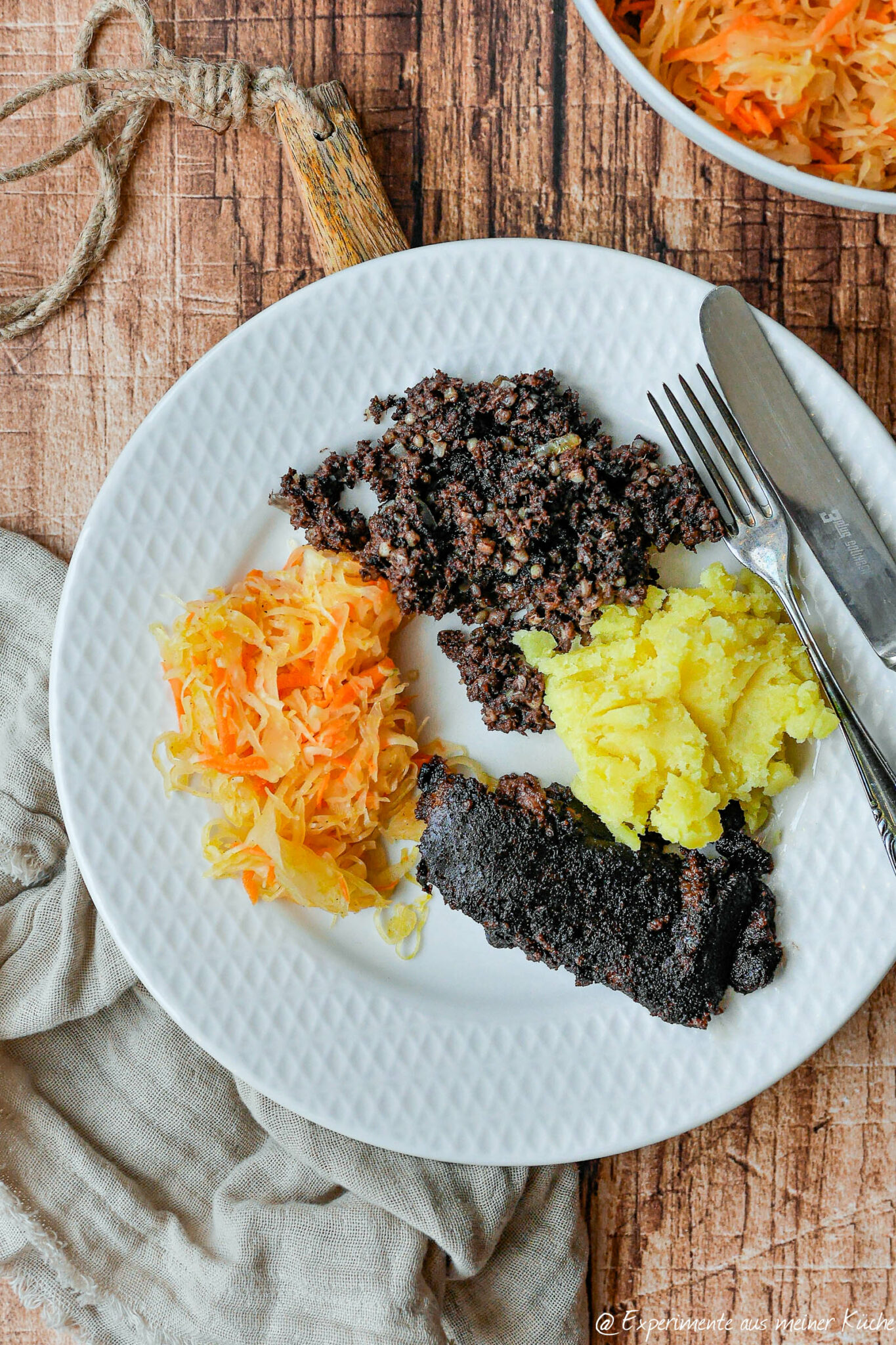 Polnischer Sauerkrautsalat (Surowka)