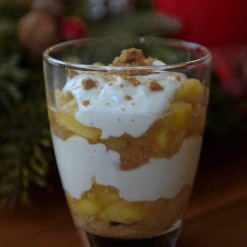 Bratapfel-Dessert im Glas