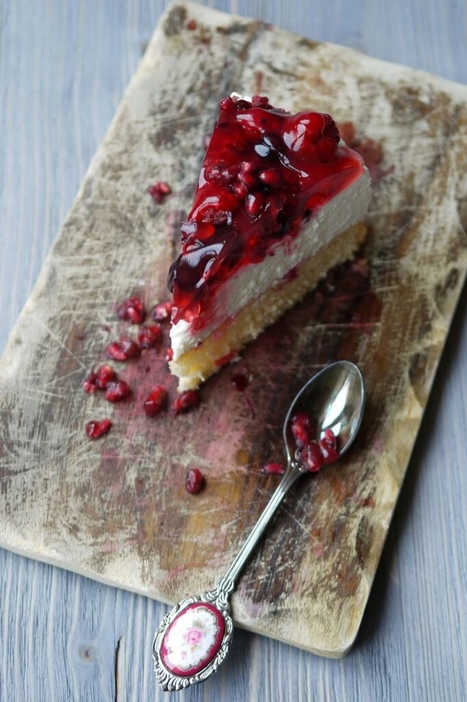 Schmand-Torte mit Beeren