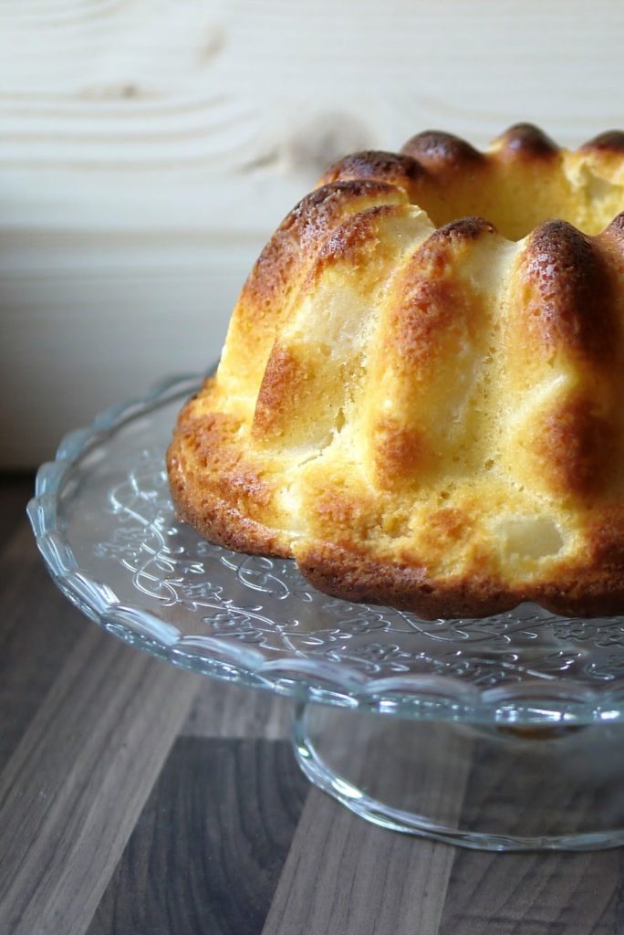 Karibischer Gugelhupf mit Cream-Cheese-Frosting