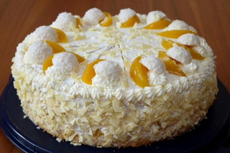 Pfirsich-Raffaello-Torte