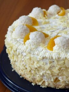 Pfirsich-Raffaello-Torte