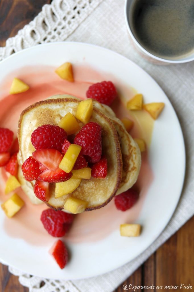 Joghurt Pancakes mit Obst