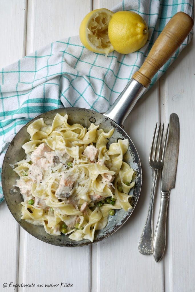 Bandnudeln mit Lachs-Sahne-Soße