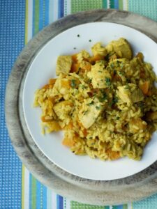 Orientalisches Hähnchen mit Möhren und Aprikosen