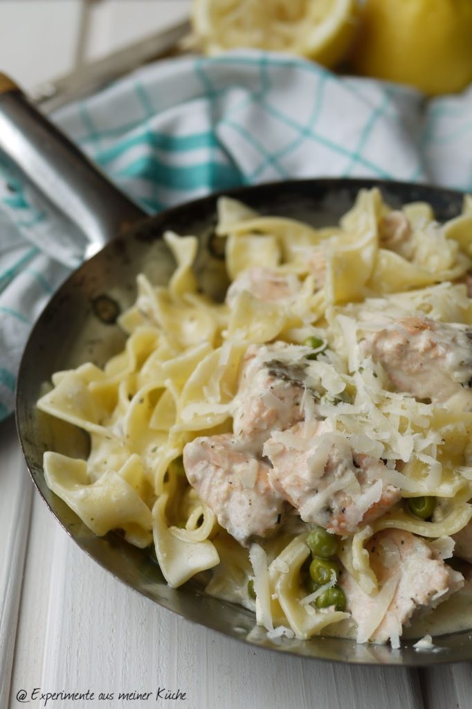 Pasta mit Zitronen-Lachs