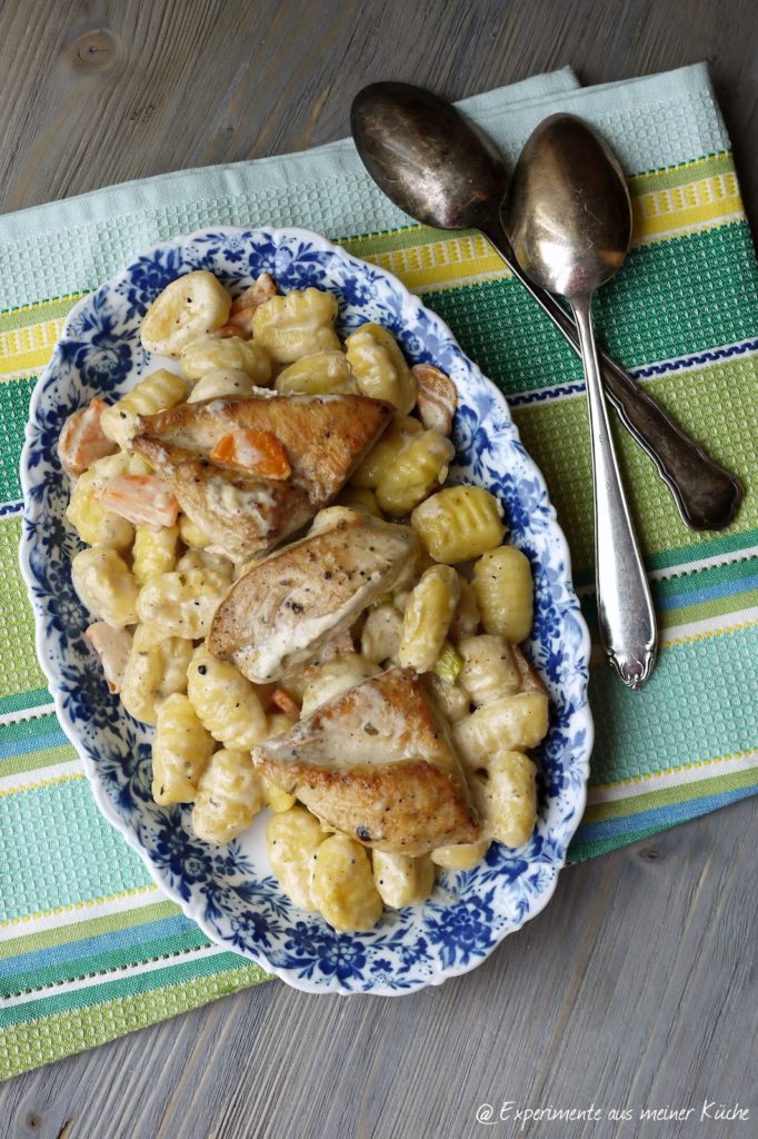Experimente aus meiner Küche: Gnocchi-Hähnchen-Auflauf Experimente aus meiner Küche: Gnocchi-Hähnchen-Auflauf