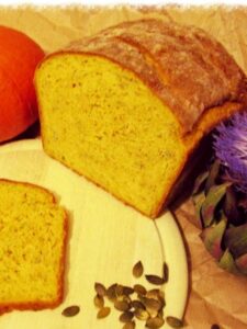 Kürbis-Buttermilch-Brot