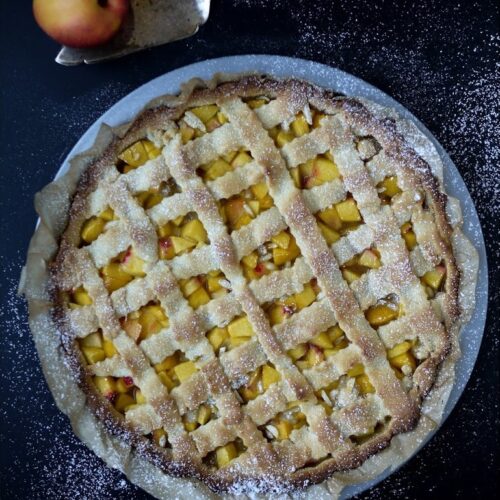 Nektarinen-Marzipan-Tarte
