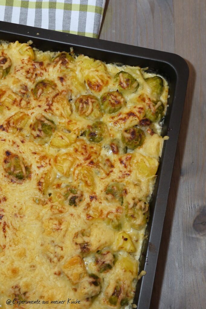 Rosenkohl-Hack-Auflauf mit Kartoffeln