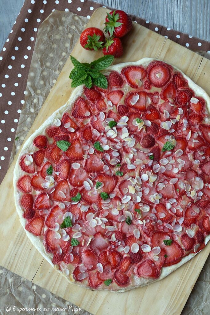 Erdbeer-Flammkuchen