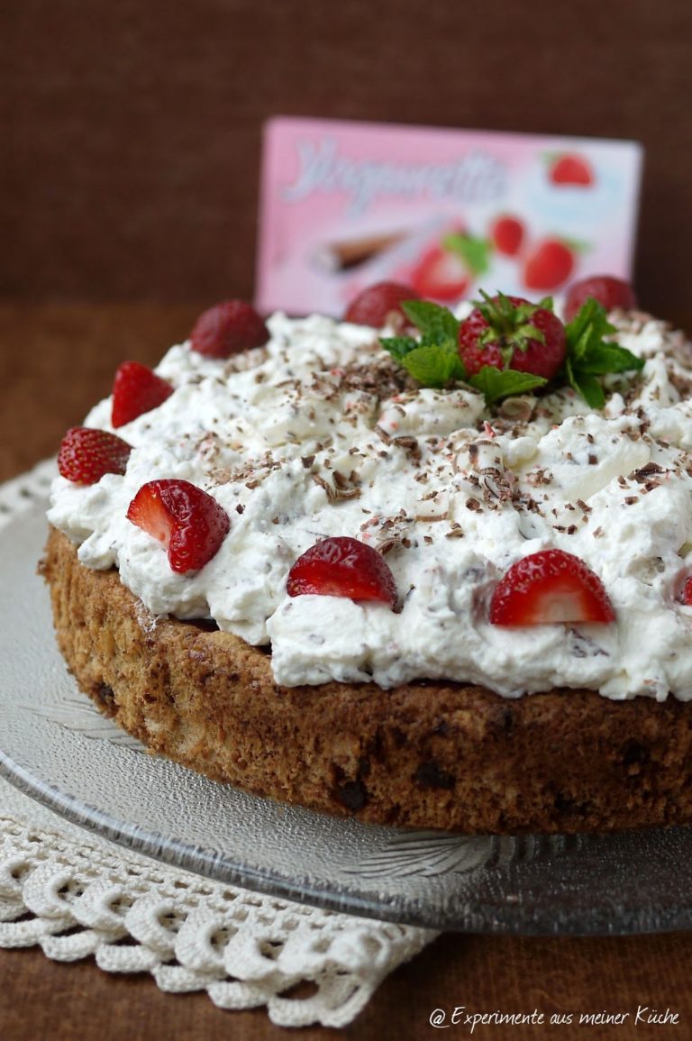 Erdbeer-Yogurette-Torte