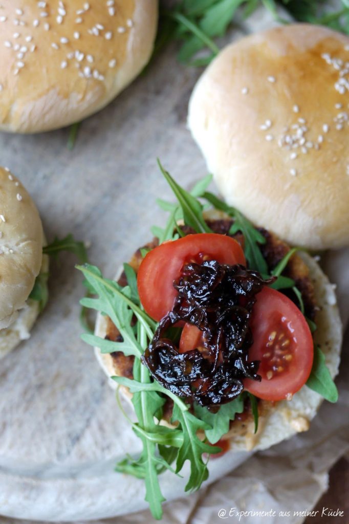 Experimente aus meiner Küche: Vegetarische Burger Italo Style mit selbstgemachten Burger Buns
