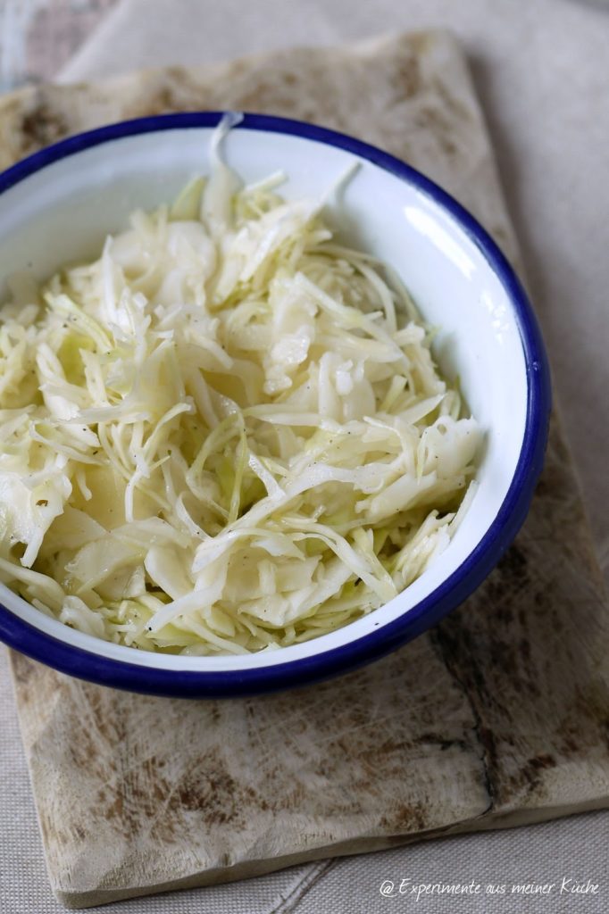 Experimente aus meiner Küche: Krautsalat (wie beim Griechen)