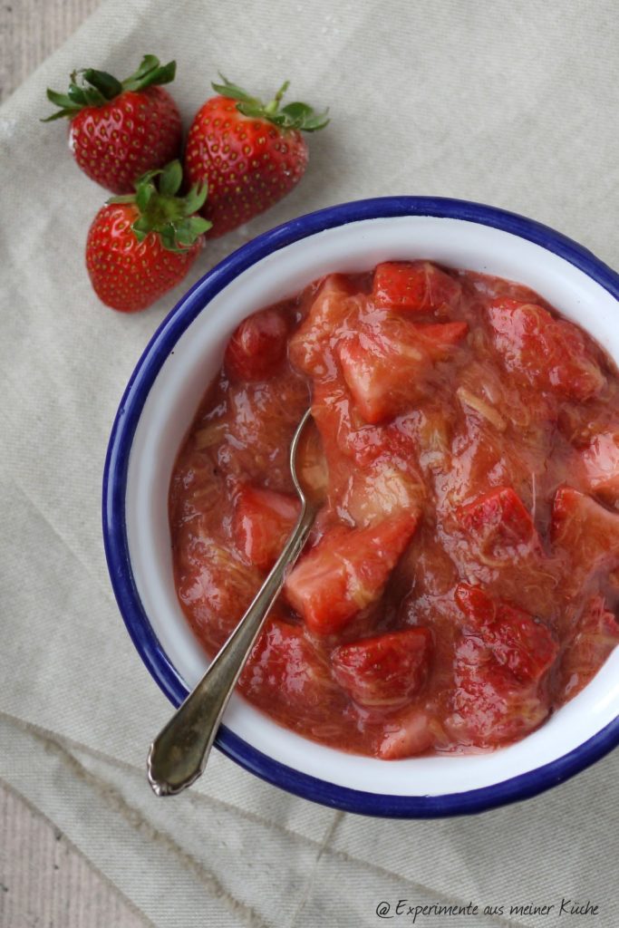 Experimente aus meiner Küche: Erdbeer-Rhabarber-Kompott 