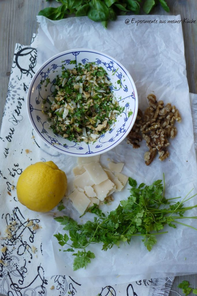 Experimente aus meiner Küche: Spargel-Möhren-Tarte mit Walnuss-Gremolata