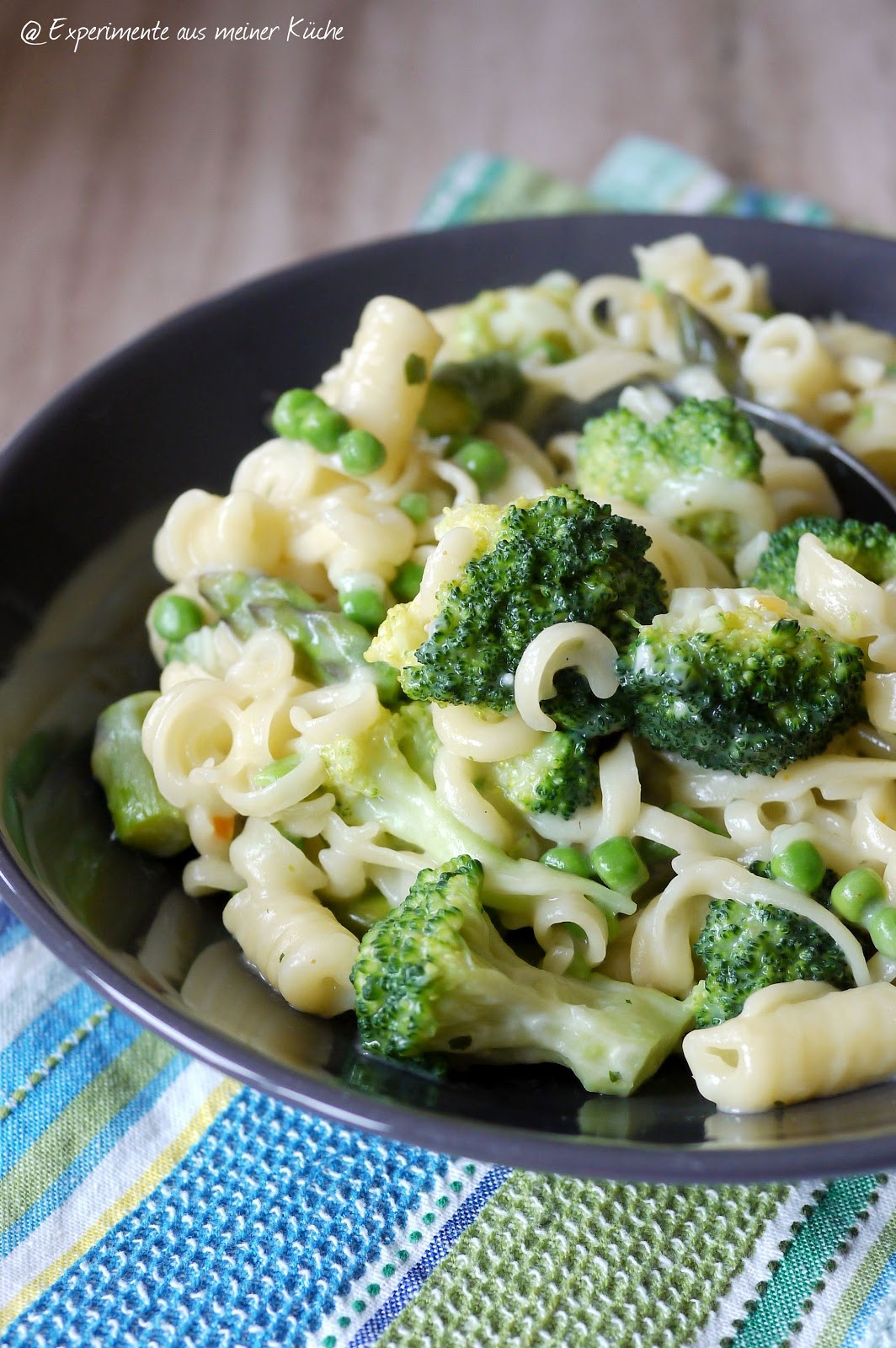 Pasta Primavera – cremige One Pot Pasta mit Gemüse
