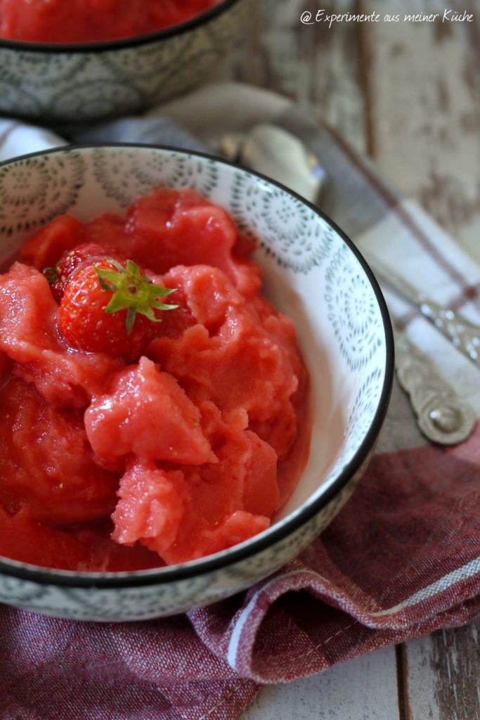 Experimente aus meiner Küche: Wassermelonen-Erdbeer-Eis