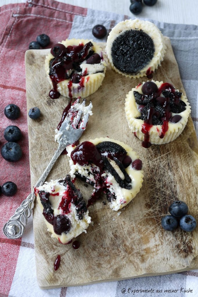 Experimente aus meiner Küche: Oreo-Cheesecake-Muffins mit Blaubeeren
