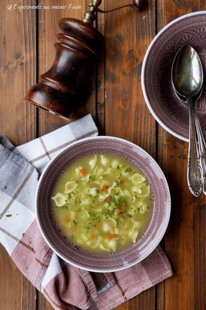 Experimente aus meiner Küche: Gemüse-Nudel-Suppe