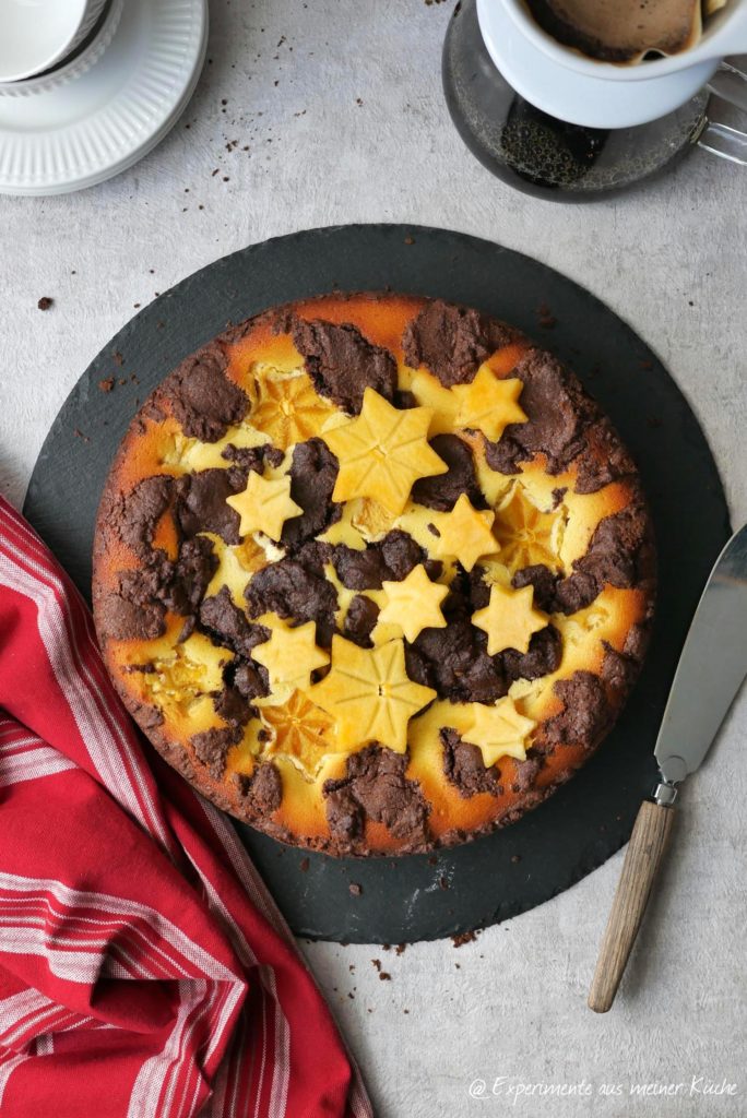 Russischer Zupfkuchen mit Kaffee