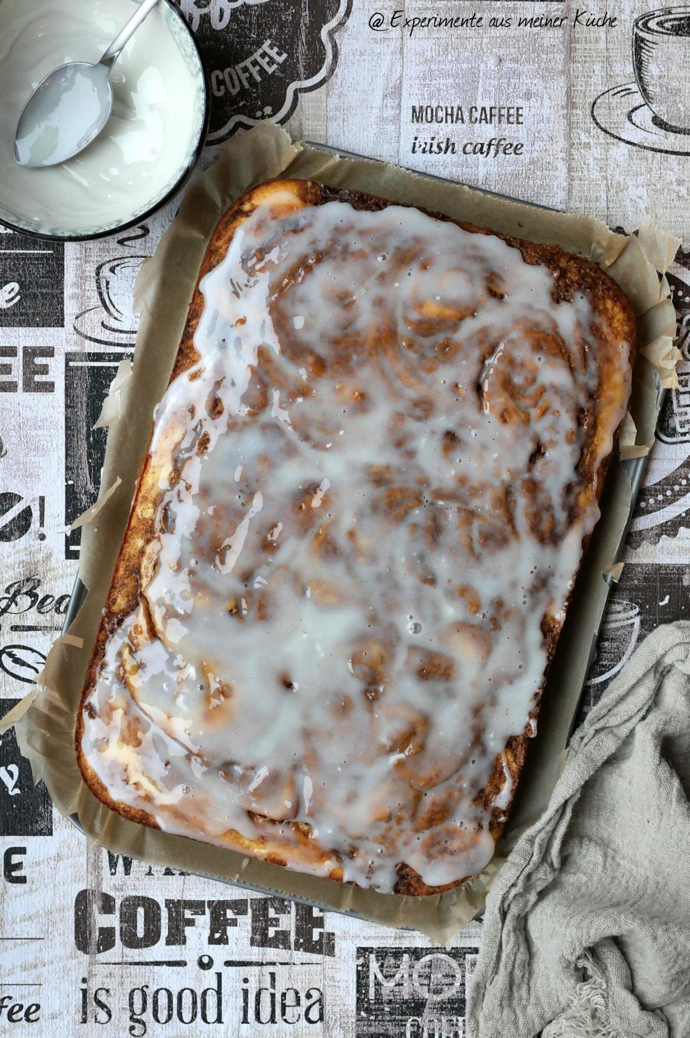 Zimtschneckenkuchen ohne Hefe