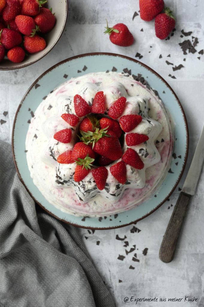 Erdbeer-Eistorte | Rezept | Essen | Dessert | Eis | Torte ohne Backen
