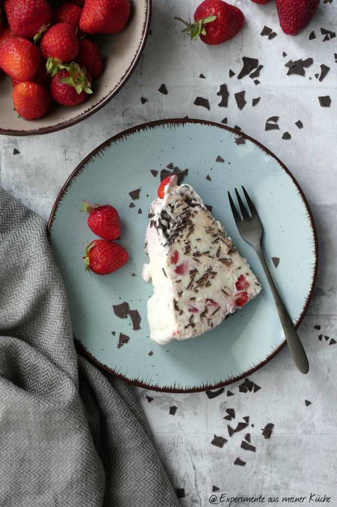 Erdbeer-Eistorte | Rezept | Essen | Dessert | Eis | Torte ohne Backen