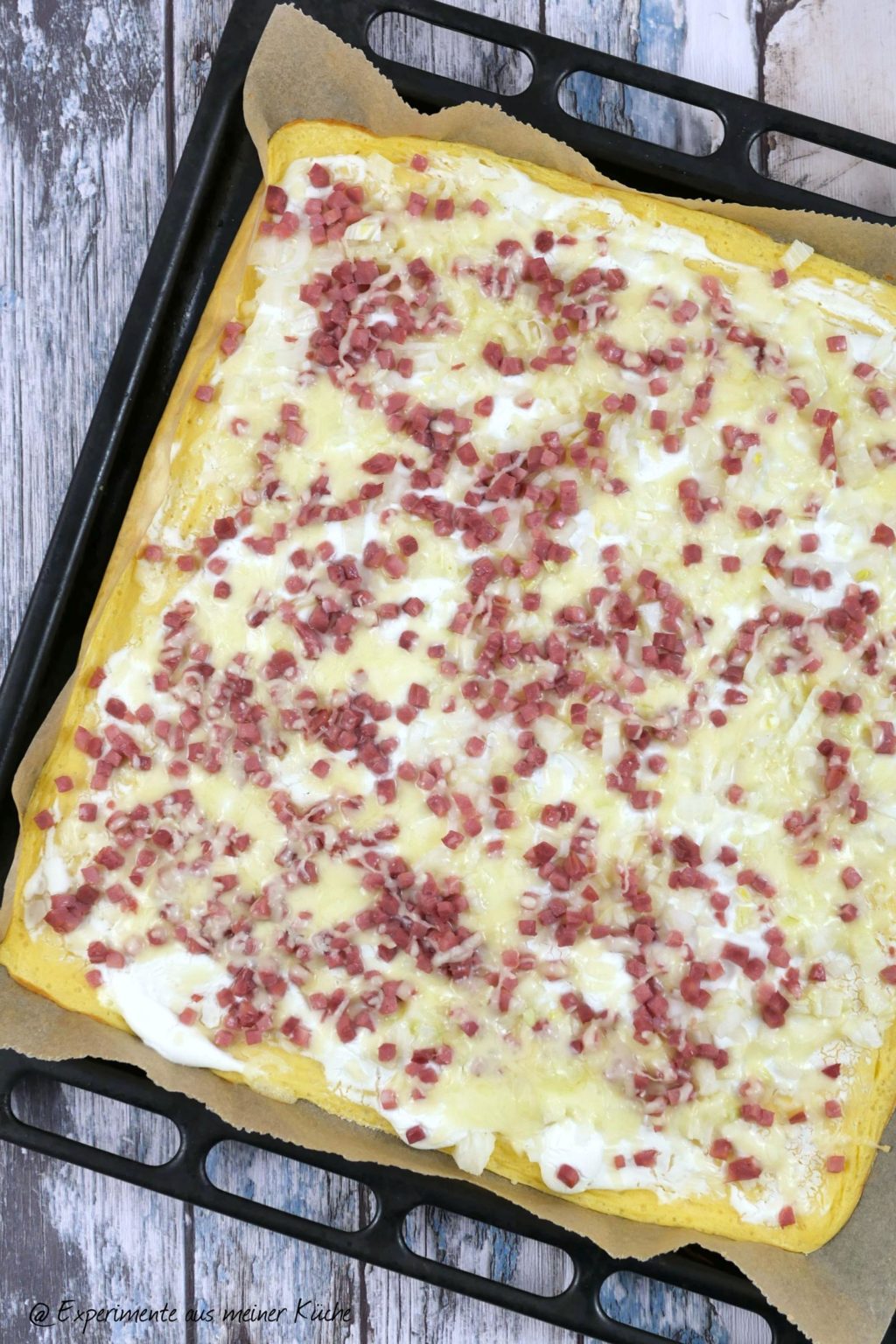 Flammkuchen Elsässer Art - Experimente aus meiner Küche Flammkuchen Elsässer Art - Experimente aus meiner Küche