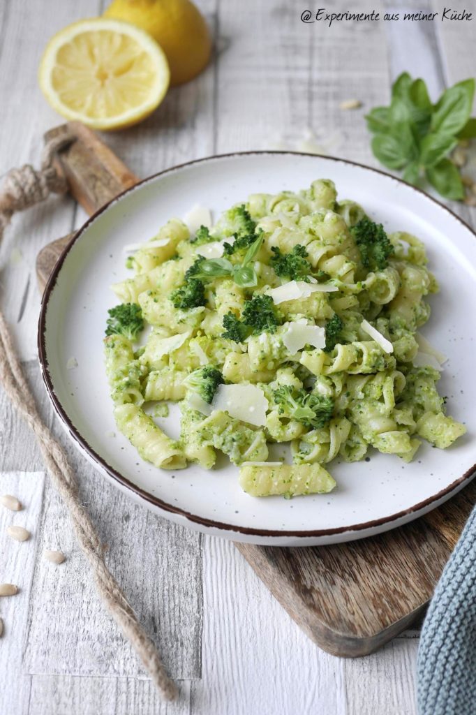 Nudeln mit Brokkoli-Pesto | Rezept | Essen | Kochen | Weight Watchers | Pasta