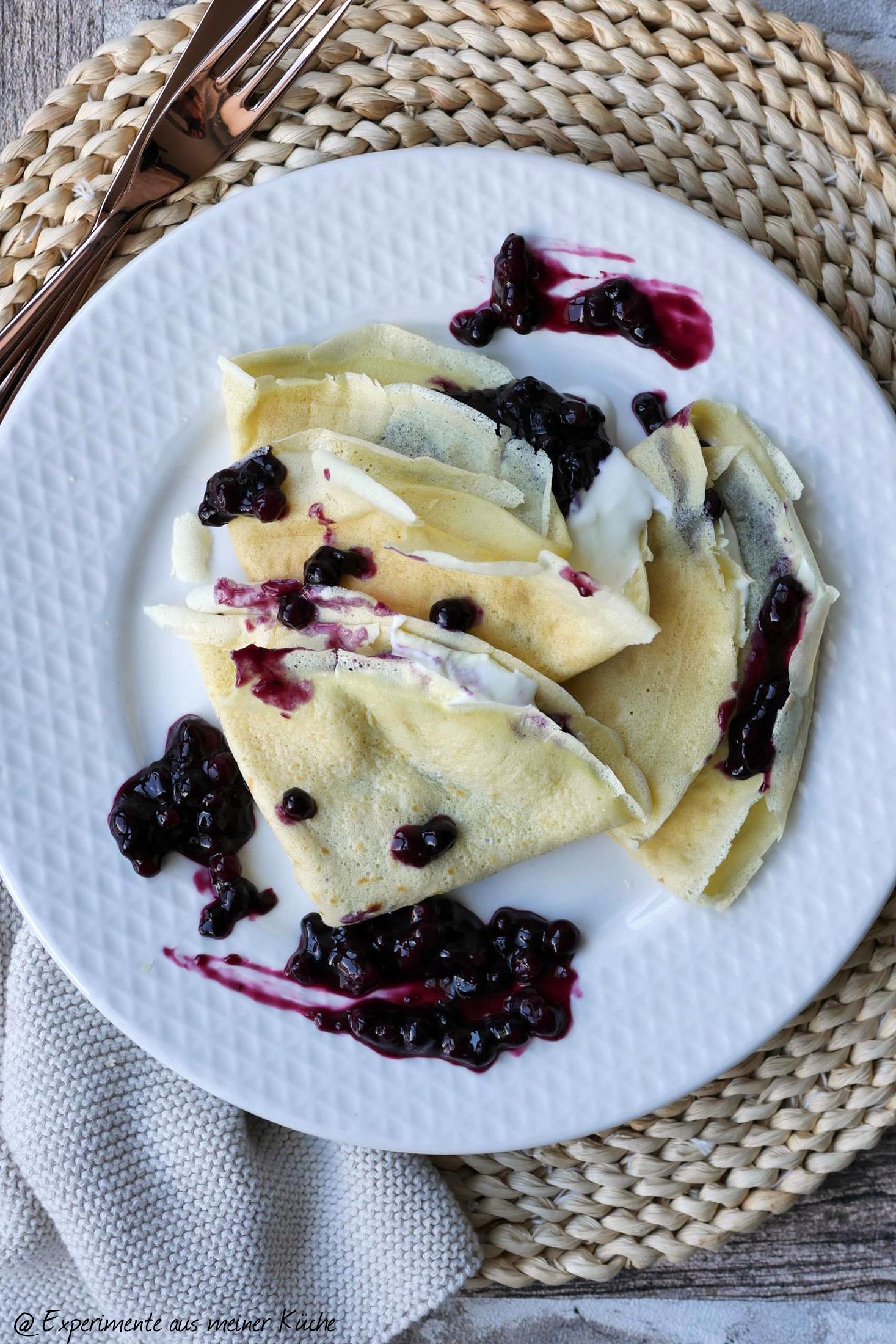 Leichte Crêpes mit zweierlei Füllung - Experimente aus meiner Küche