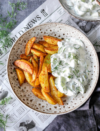 Kartoffelspalten mit Gurkendip | Rezept | Essen | Kochen