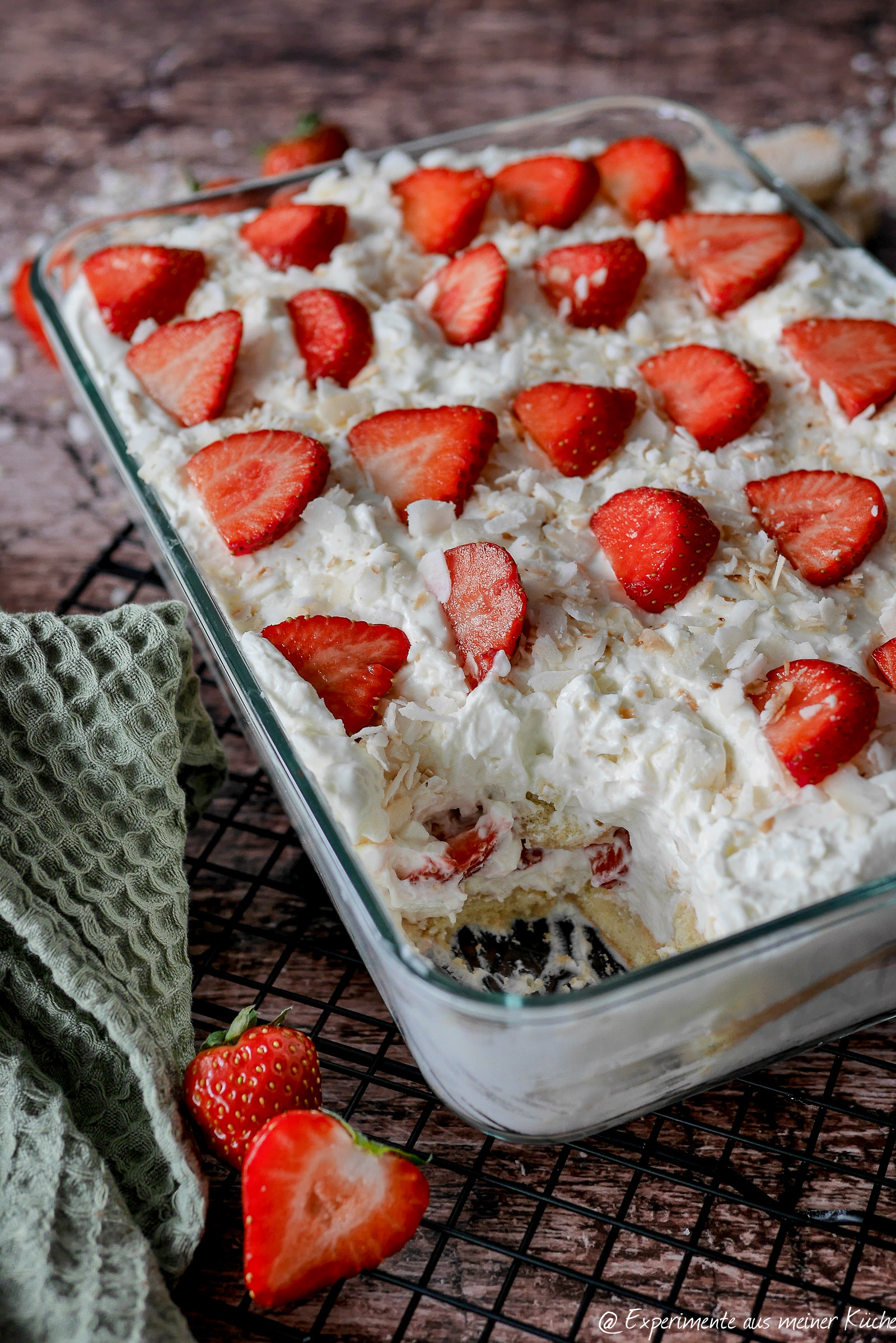 Kokos-Tiramisu mit Erdbeeren | Rezept | Dessert | Nachtisch