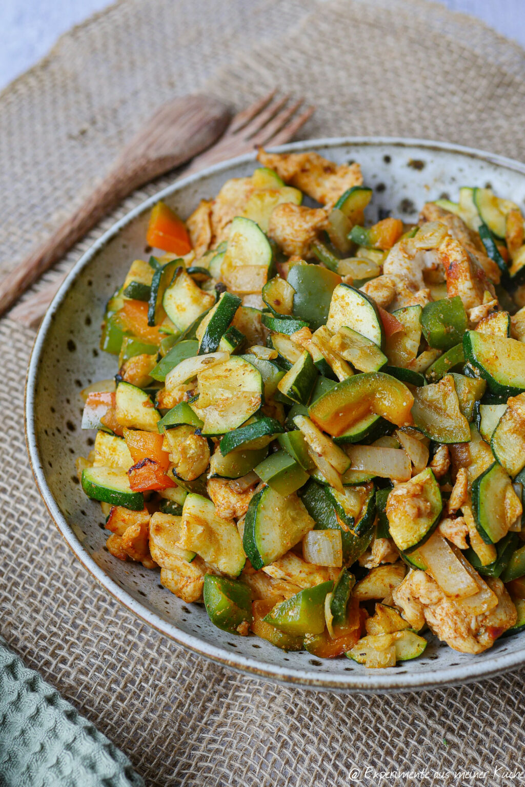 Hähnchen mit Gemüse aus der Heißluftfritteuse