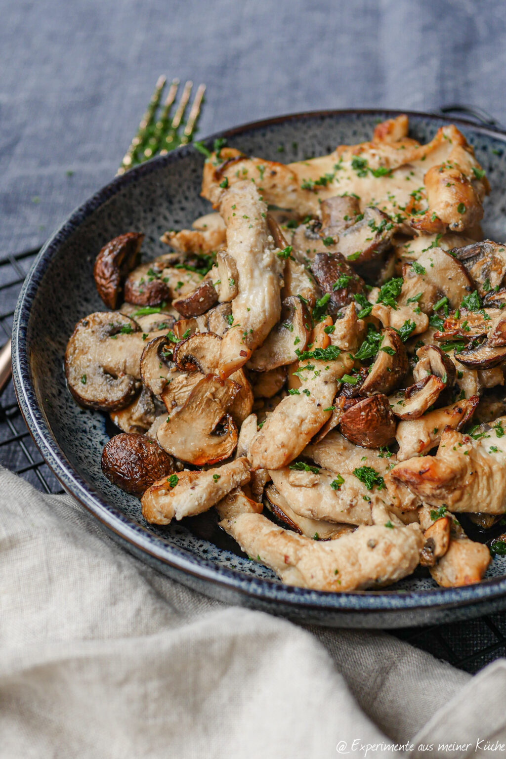 Hähnchen-Pilz-Pfanne aus der Heißluftfritteuse