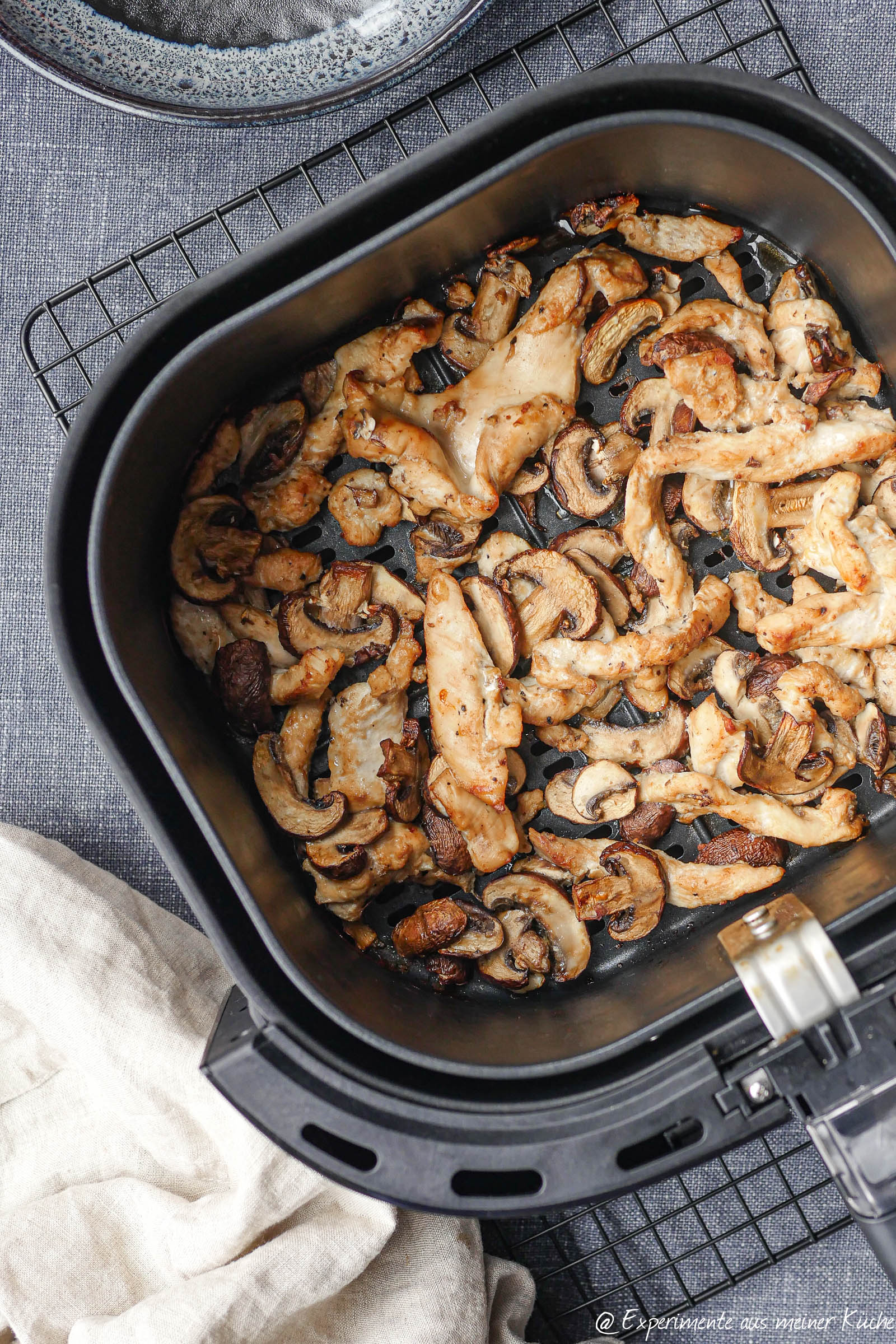 Hähnchen-Pilz-Pfanne aus der Heißluftfritteuse
