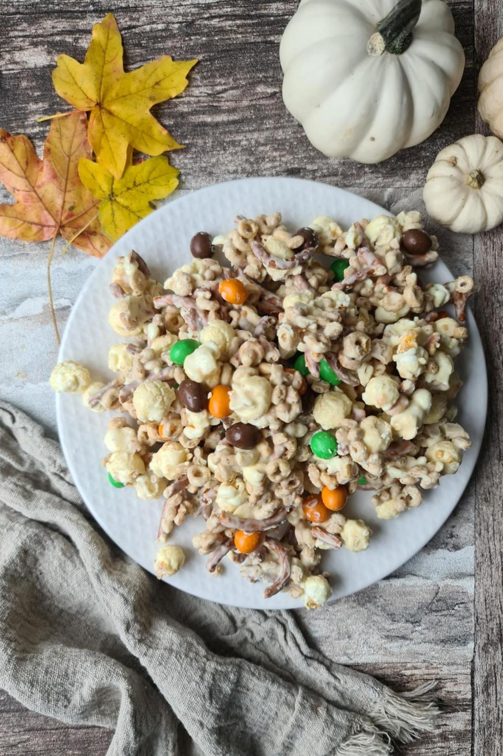 Halloween Crunch mit weißer Schokolade