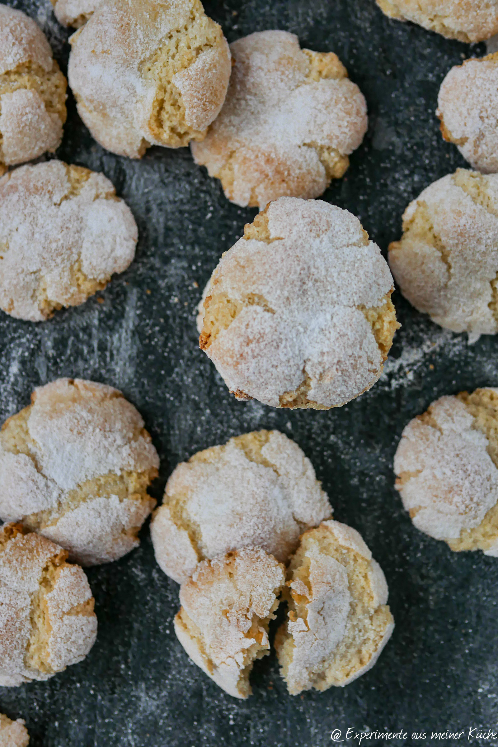 Amaretti Kekse: Italienische Mandelmakronen mit 5 Zutaten