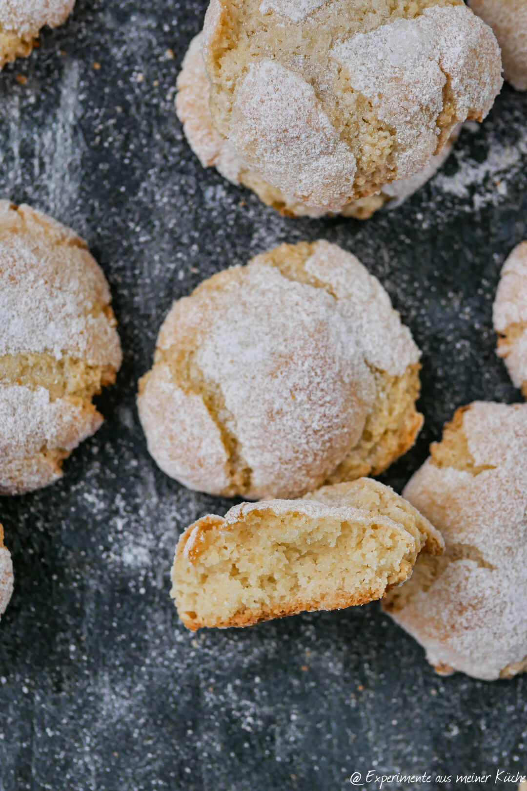 Amaretti Kekse: Italienische Mandelmakronen mit 5 Zutaten