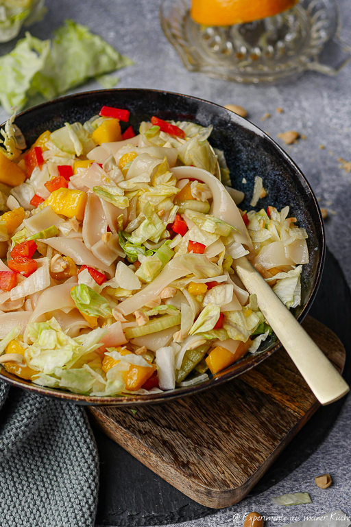 Asiatischer Reisnudelsalat