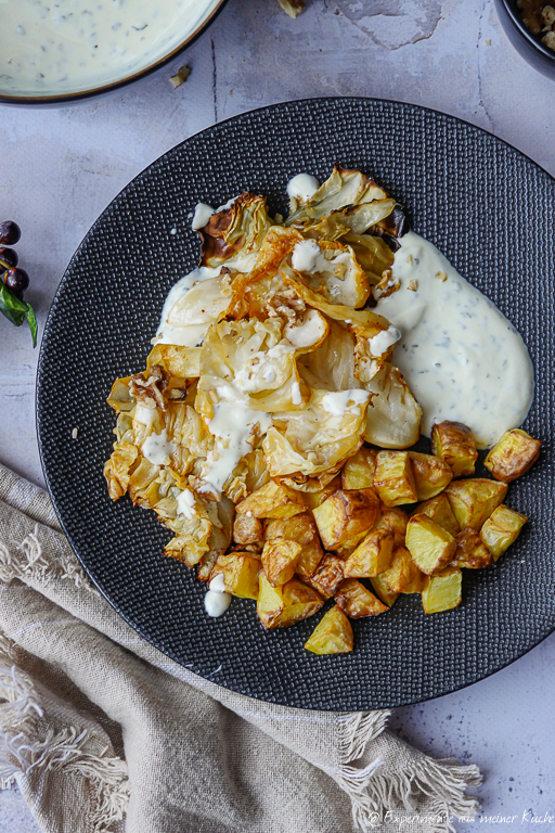 Kartoffeln mit Kohl und Joghurtdressing