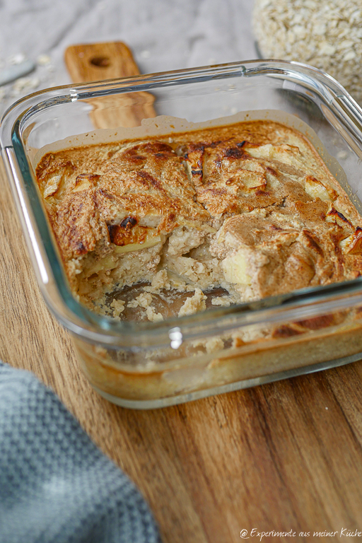 Zimtschnecken Baked Oatmeal mit Apfel