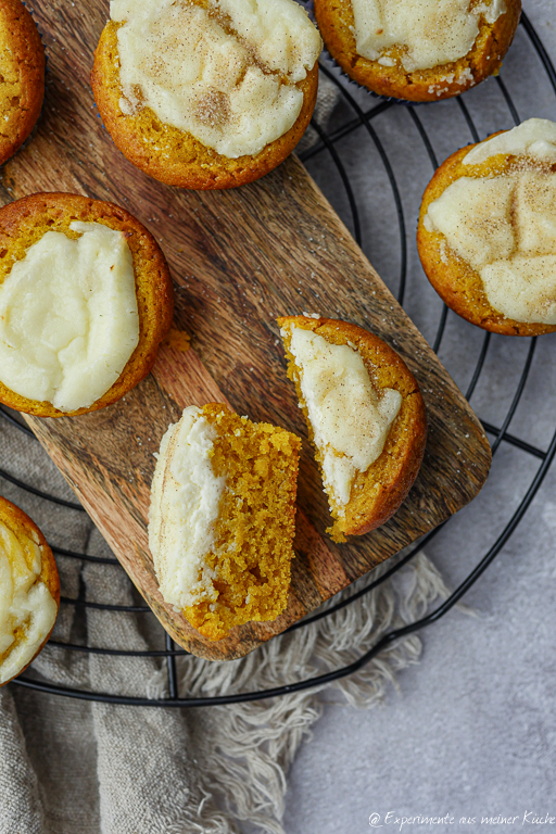 Kürbismuffins mit Frischkäsefüllung