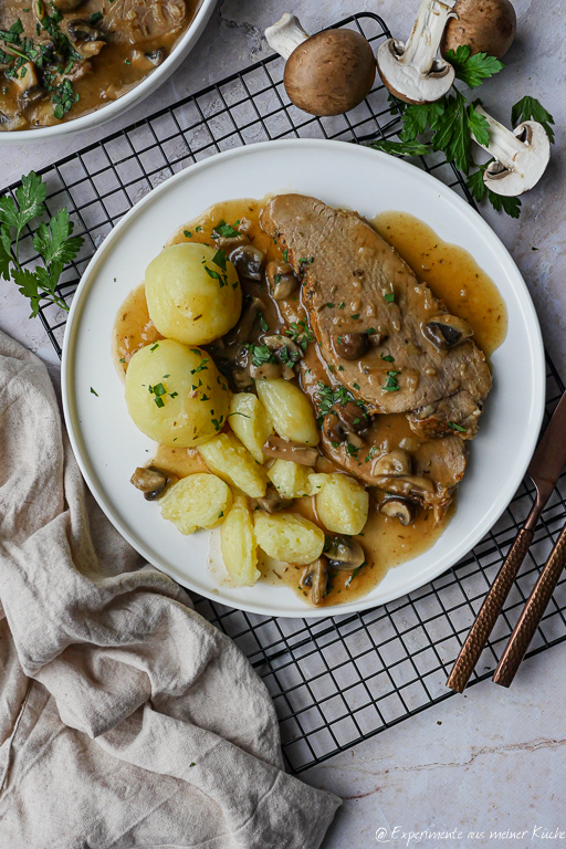 Kalbsbraten mit Klößen