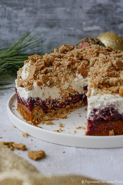 Spekulatius Torte mit Kirschen – Festlicher Genuss